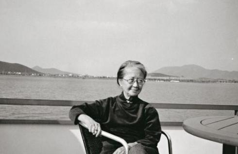 民国才女张充和：不在乎饮食，但毛笔一定要最好的