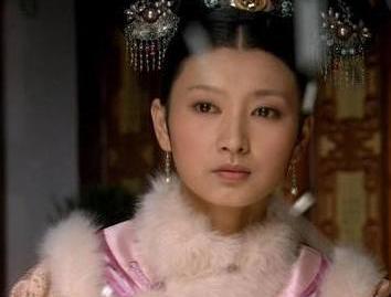 甄嬛传中富察贵人身世最高 受太后娘娘的青眼的沈眉庄第三