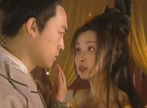 她是心肠歹毒的唐朝第一美人,不但称哥哥为奴才,还毒害亲生父亲?