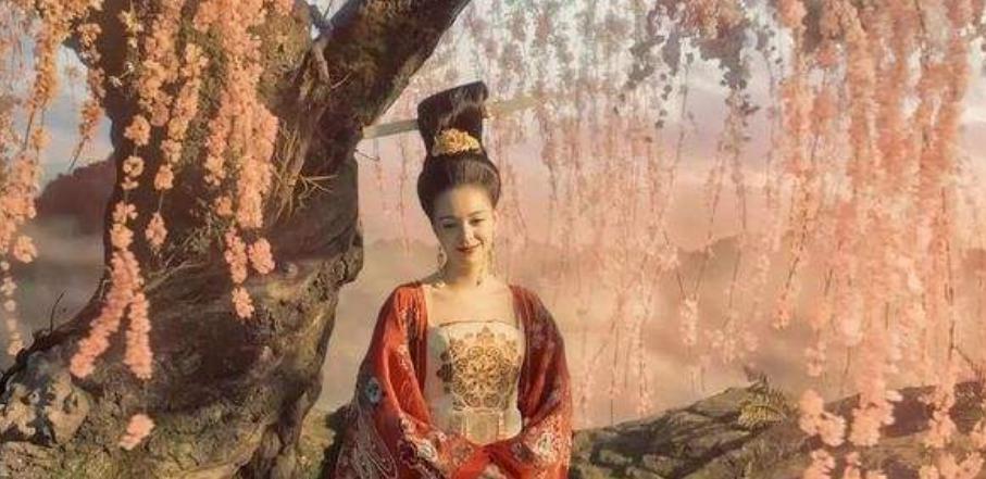 杨贵妃睡觉时有一坏习惯,普通人难以忍受,唐玄宗却很痴迷?