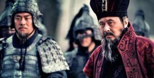 此人谋略胜过司马懿，曹丕想用却被曹操处死