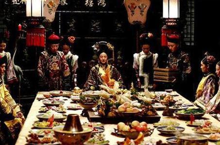 古代皇帝吃饭的排场有多大 一顿饭到底有多少菜呢