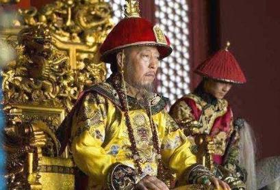 乾隆都已经当上太上皇了为何还不放权 究竟是什么事情导致