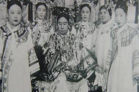 历史上慈禧到底是什么样的 慈禧究竟有多恶毒呢
