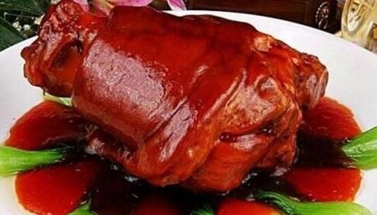 朱元璋欲杀沈万三指着猪蹄问这是啥菜