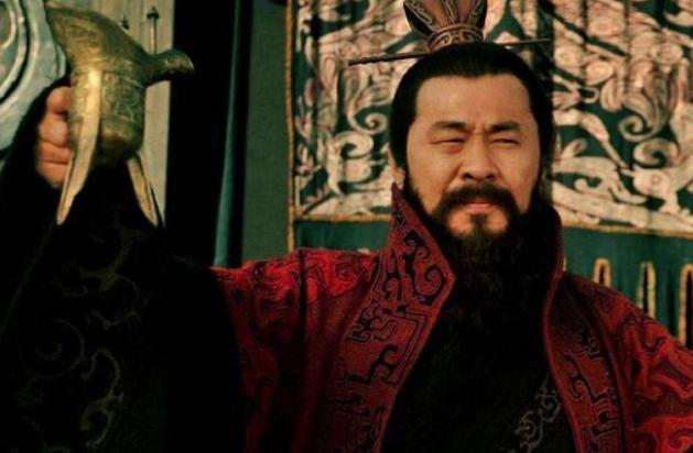 曹操为何坚决不自立为帝