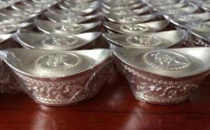 清朝嘉庆年间的真实案例 知府用一块石头巧破奇案