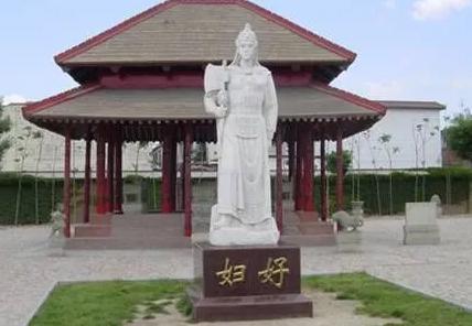 神话传说中的一位女战神，直到发现陵墓才知道是真的