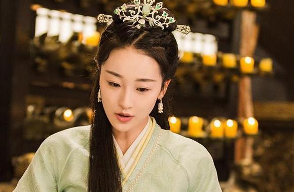 此女若能晚点去世,将成为历史上的第一个女皇