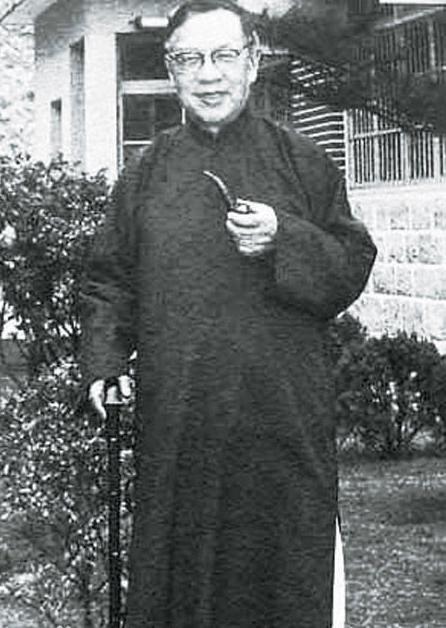 吴越太祖武肃王钱镠之后 中国现代著名历史学家钱穆简介