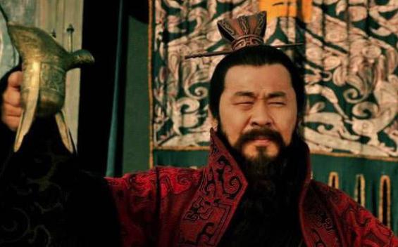 统领千军万马的一代枭雄，曹操小时候有多调皮