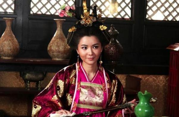 张丽华10岁就入宫,最后30岁因太美被杀