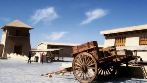 历史朝代的更迭都有同一共性，若是发生朝代必亡！