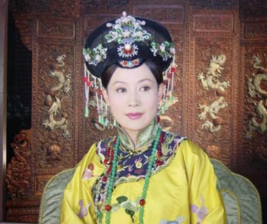 孝庄是开国皇后，为何两个侄女却比她更有名