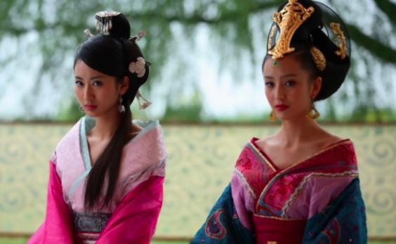 姐妹俩同嫁给皇帝，妹妹宠冠六宫，姐姐成皇后