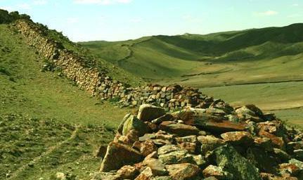 长城的高度只有十米甚至低于十米 这样的高度真的能防住敌人吗