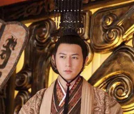 西汉三朝老臣周勃，为何斗不过23岁的汉文帝