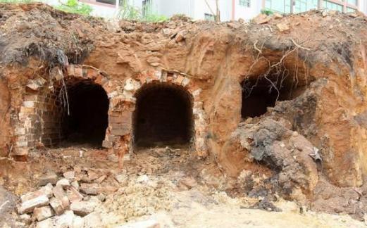 六百年的明朝小官古墓!揭秘明朝强盛的底层原因!