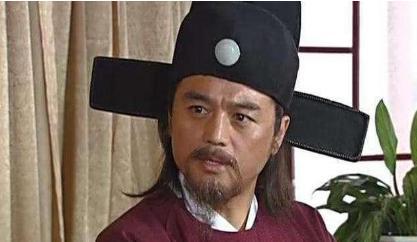 朱元璋请吃饭为何刘伯温看到酒杯会被吓到 上面到底写着什么