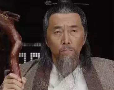 朱元璋锯开刘伯温棺材一角，发现六个字，就没开棺了