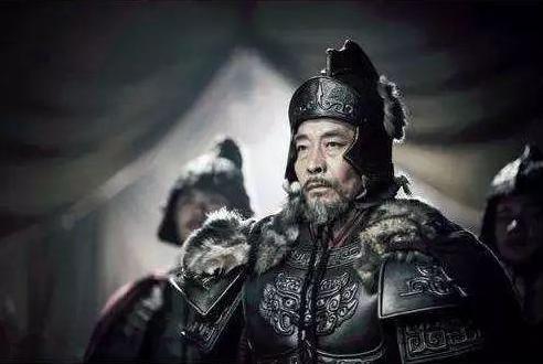 燕国妄图痛打落水狗,却差点被灭国?谁知对方瘦死的骆驼比马大!