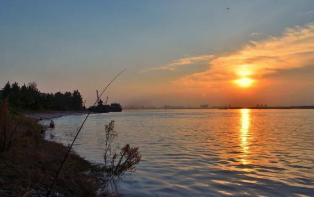 辛弃疾花重金送落魄才子回乡，才子写下平生最得意之作