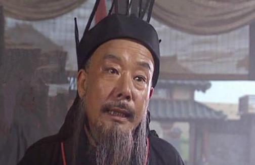 此人喝酒误事差点被刘备杀掉，诸葛亮极力担保说其是“社稷之器”