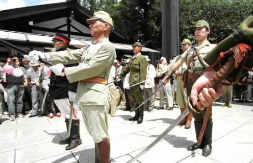 日本军国主义是在什么背景下开始的