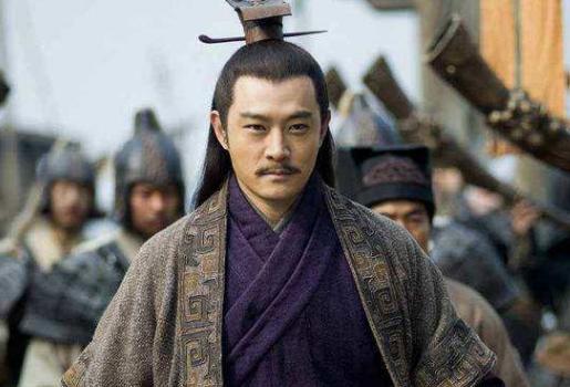 细看赤壁之战中的战略，周瑜用尽了毕生才能