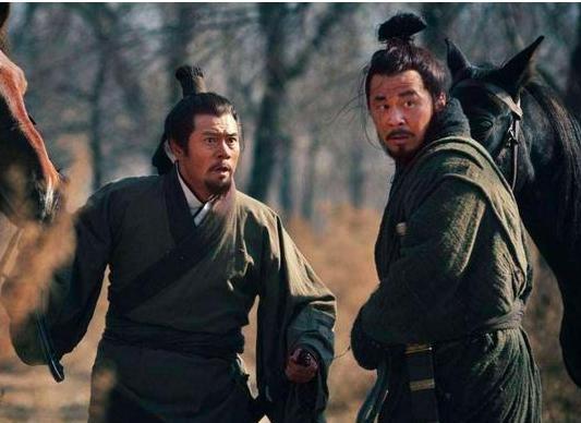 陈宫矛盾的一生，他选择辅佐吕布背后的原因是什么