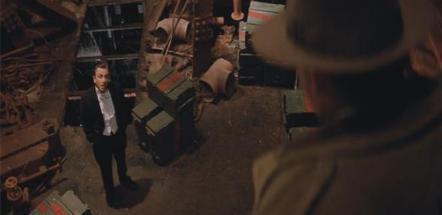 波士顿惨案是由什么样的原因造成的 是什么事情引发波士顿居民的愤怒的