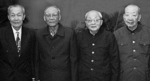 屠守锷是一个什么样的人 他到底有多平凡呢