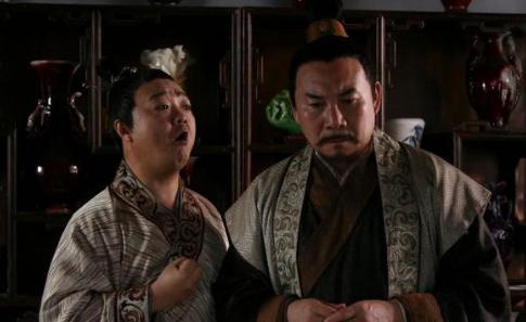 严嵩:一个两面三刀,能屈能伸的人