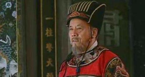 严嵩:一个两面三刀,能屈能伸的人