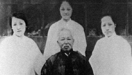 康有为除了长得漂亮之外 还有一个共同的特点