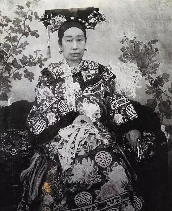 皇帝嫔妃众多，晚清的“国统三绝”是什么原因造成的