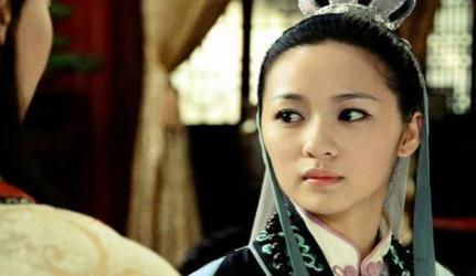 一直潜伏在贾府里的女人是谁 她的真实身份是什么