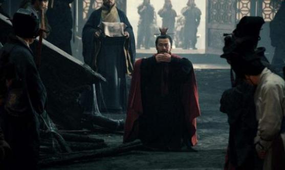 孙权写信劝曹操登基，这是什么计谋