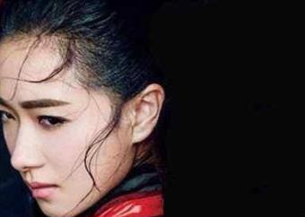 此女命运坎坷成王妃后流落民间，儿子长大之后找了她一生！