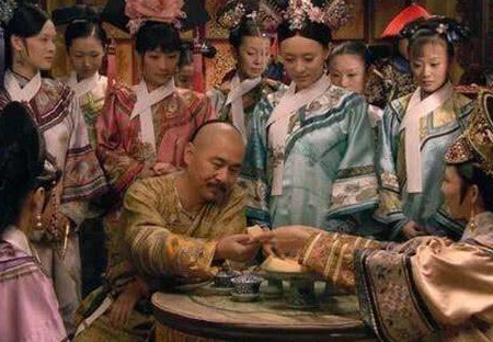 康熙到底是一个什么样的皇帝 康熙真的太过荒淫无道吗