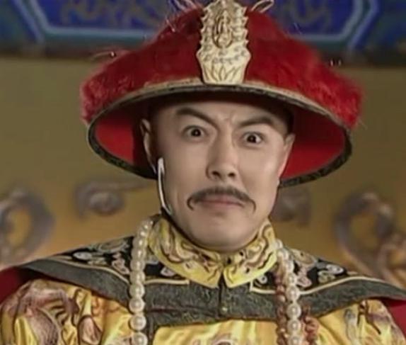 乾隆皇帝一生写诗4万多首，那他平均一天要写多少首