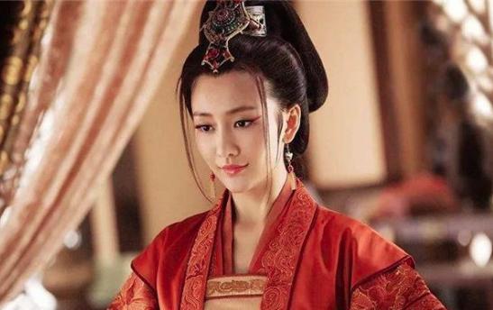 萧宝卷他做了什么事才得到潘玉儿的欢心