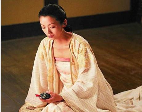 萧宝卷他做了什么事才得到潘玉儿的欢心