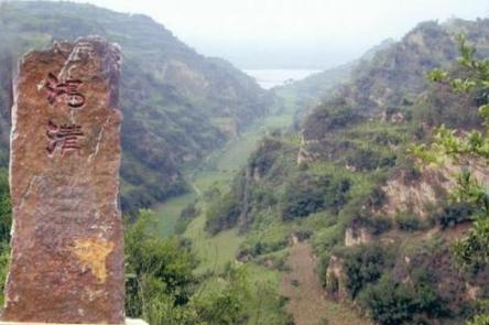 象棋中的楚河汉界在什么地方 其中的排列循序有什么讲究呢