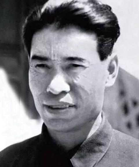 最早察觉高岗有问题的是谁