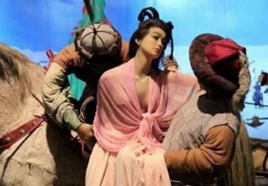 此皇帝上任5年就亡国，被俘虏25年