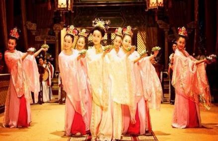 奥斯曼帝国的后宫到底是什么样的 看完还是觉得天朝的太幸福了