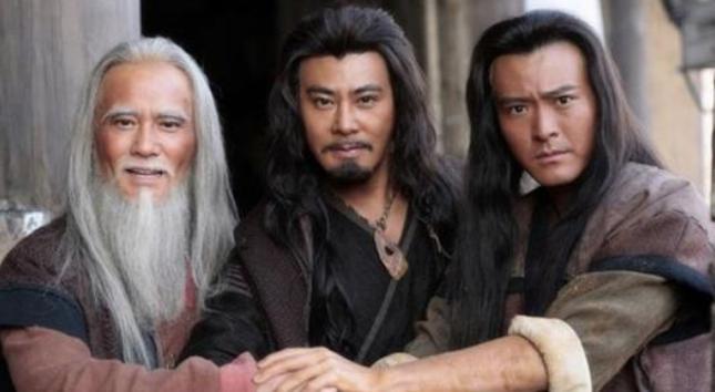 大禹传位给儿子夏启，背后的原因是什么