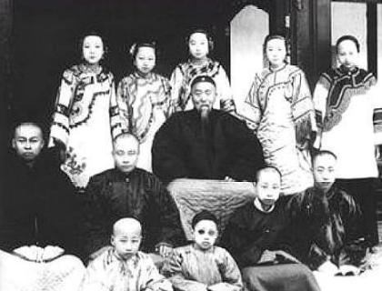 晚清名臣李鸿章的母亲是谁