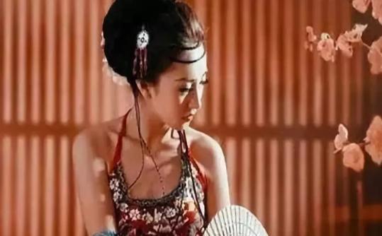 大贪官和珅有几个老婆